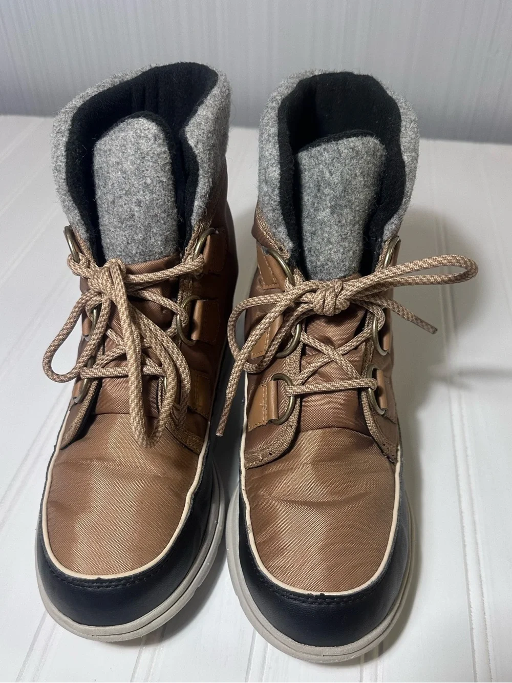 Sorel Explorer Carnival winter snow boots women’s 7
